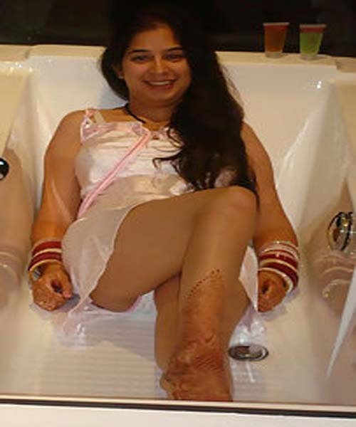 Independent Suraj Kund Escort